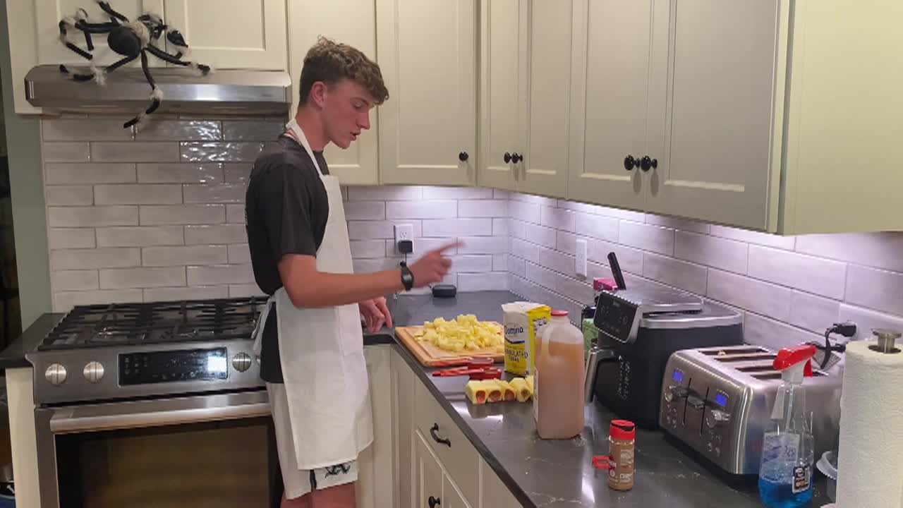 Green Wave Baking Ep. 6; Apple Strudel